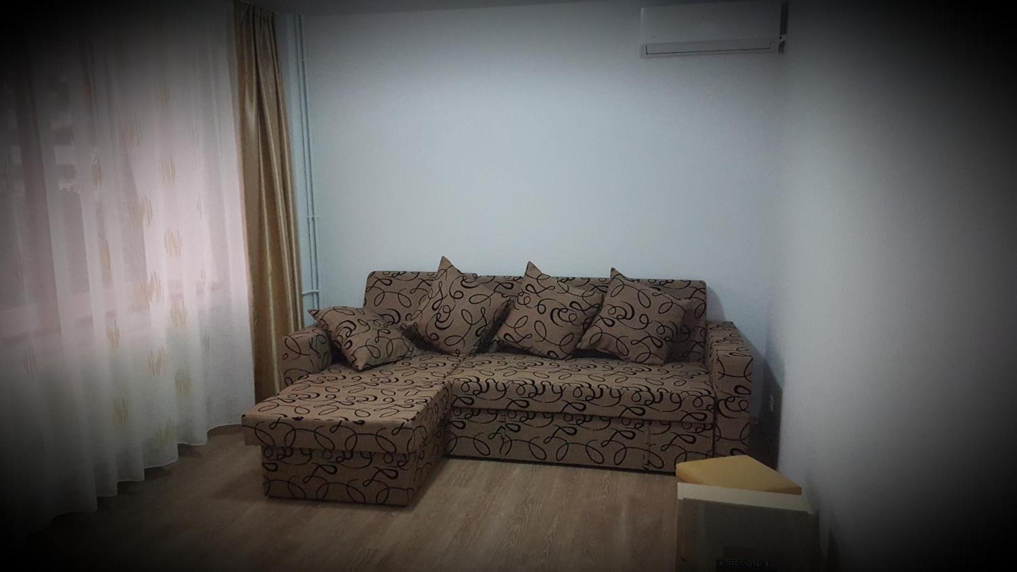 Hotel Story Târgu Jiu Стая снимка