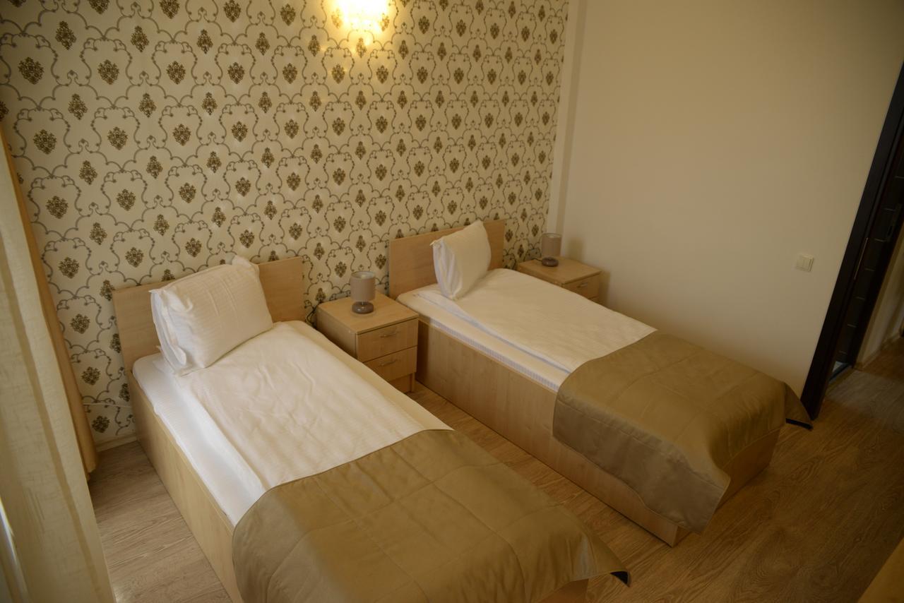 Hotel Story Târgu Jiu Екстериор снимка